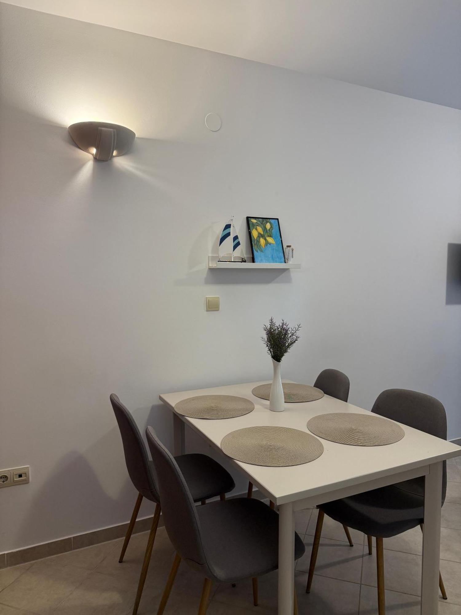 Apartmani Samec Novalja Luaran gambar